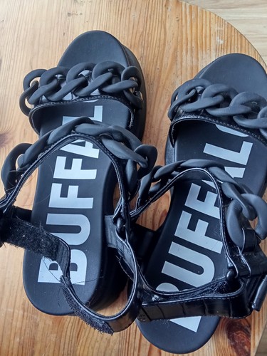 Buffalo sandalen neu - gr.38,